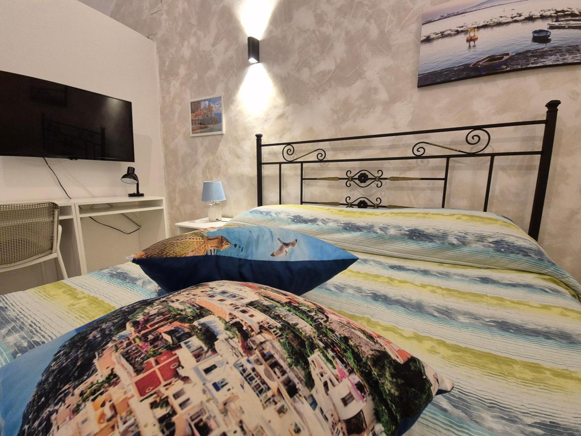 Casa Vacanze Smeralda Amalfi Coast Vietri sul Mare Exterior photo