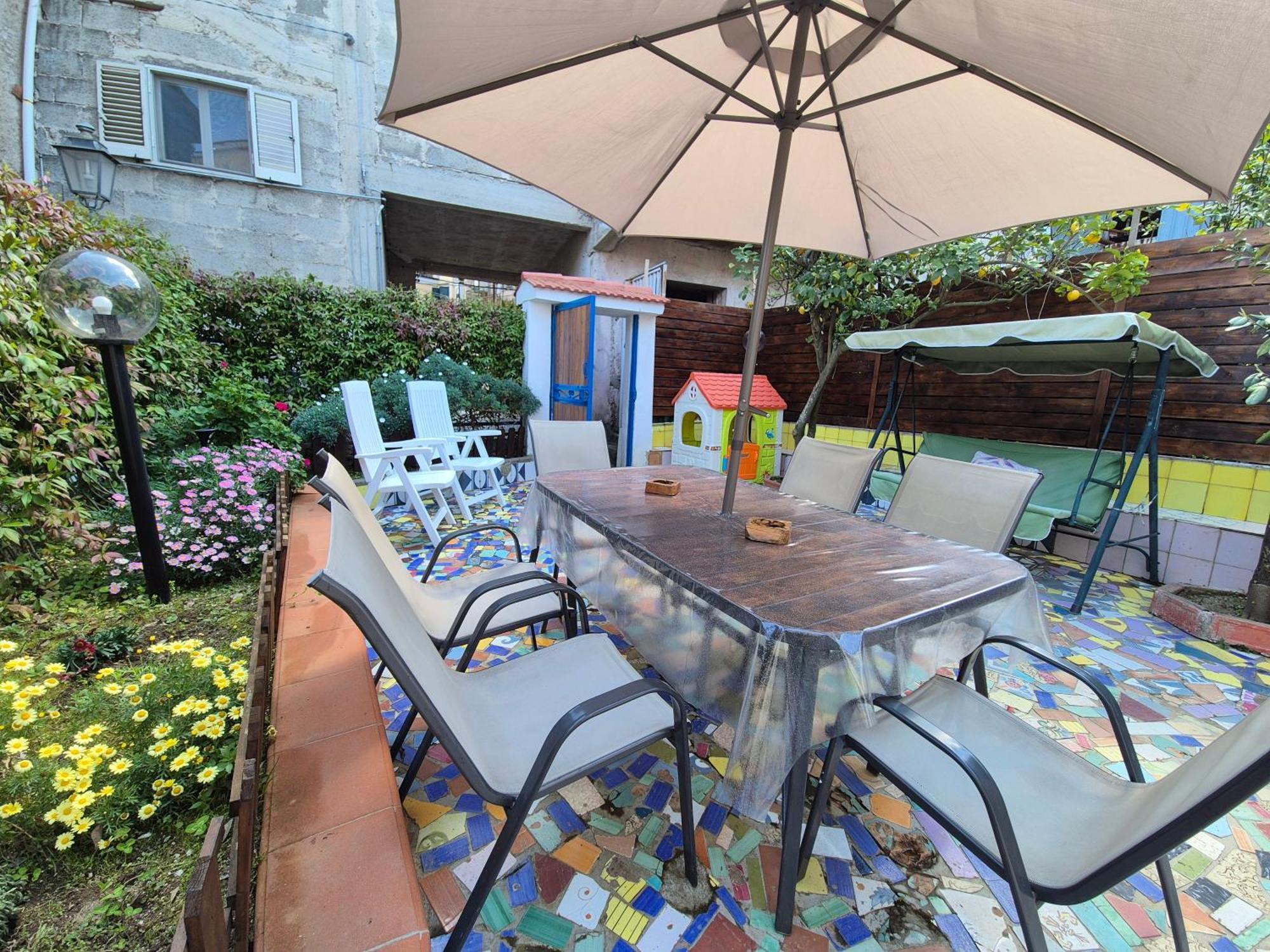 Casa Vacanze Smeralda Amalfi Coast Vietri sul Mare Exterior photo